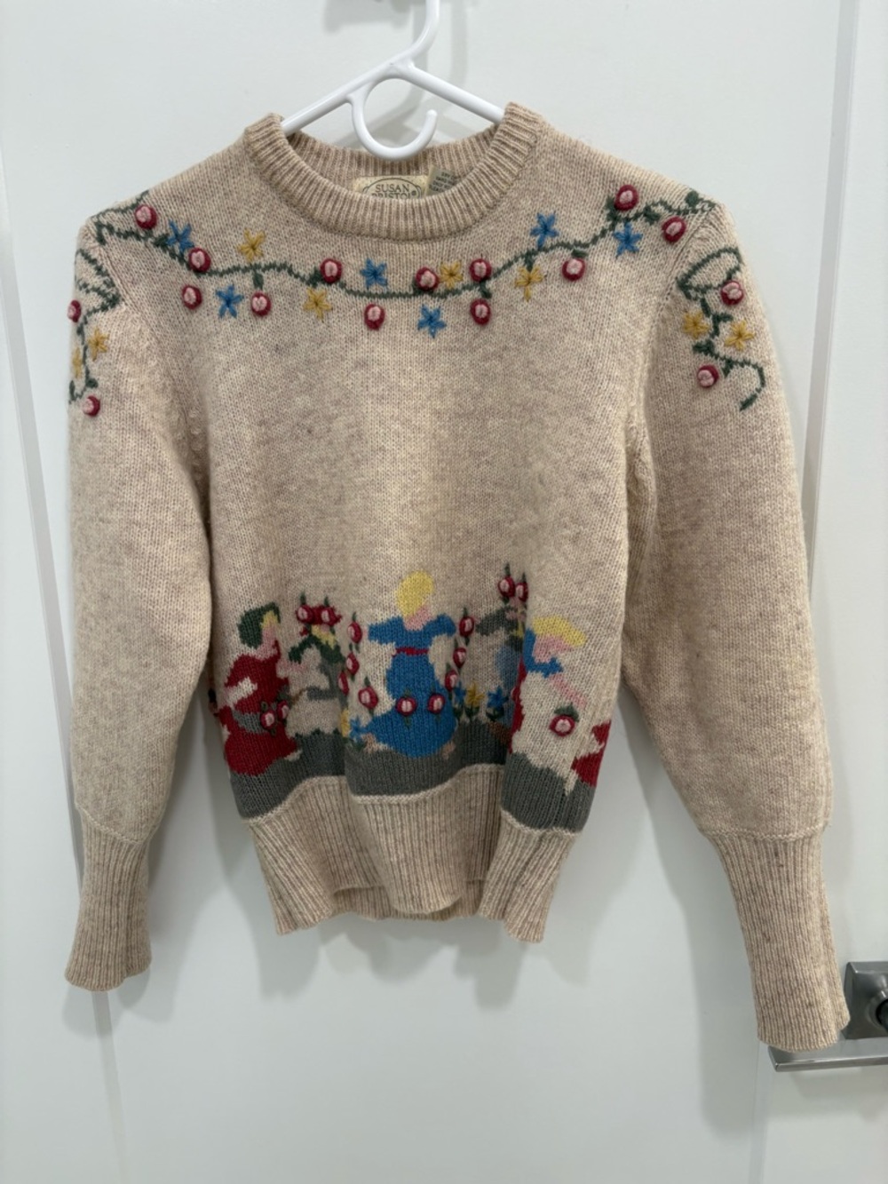 Vintage 90s Susan Bristol 100% Shetland Wool Dancing Ladies Knit Sweater Size S